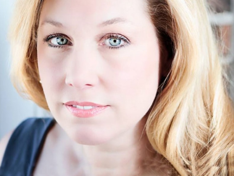 Rebecca Renfro performer portrait